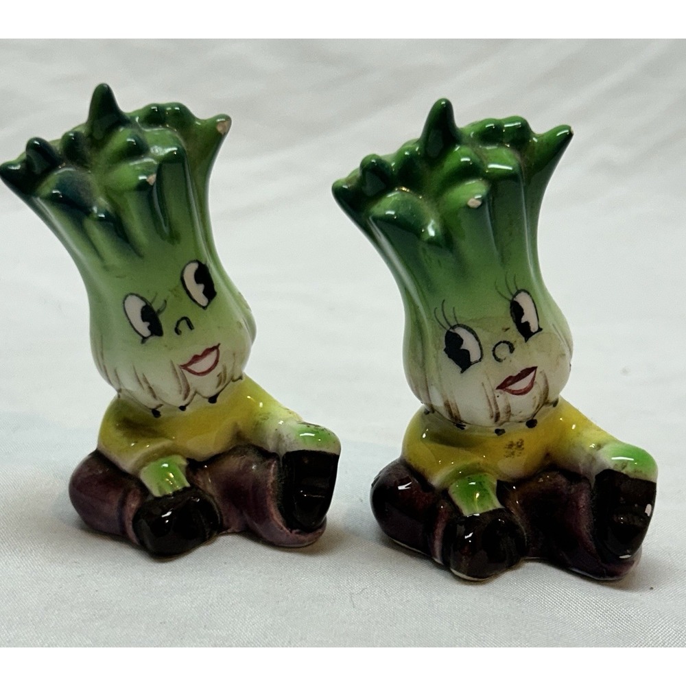 Vintage Salt & Pepper Shaker Ucagco Anthropomorphic Happy Celery Stalk Heads
